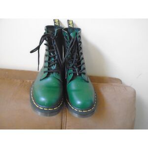 Dr. Martens 1460 Green Leather Lace Up Combat Boots Women’s Sz 7